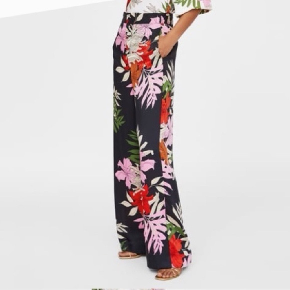 Zara floral palazzo pants- never worn sz S